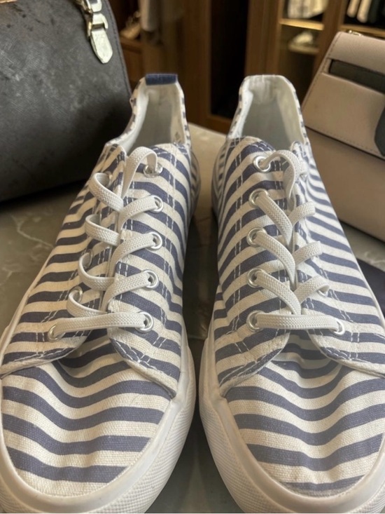 Skechers Shoes - Skechers Navy and White Striped Sneakers